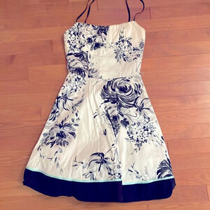 Super cute  short dress